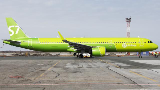 VQ-BGR:Airbus A321:S7 Airlines